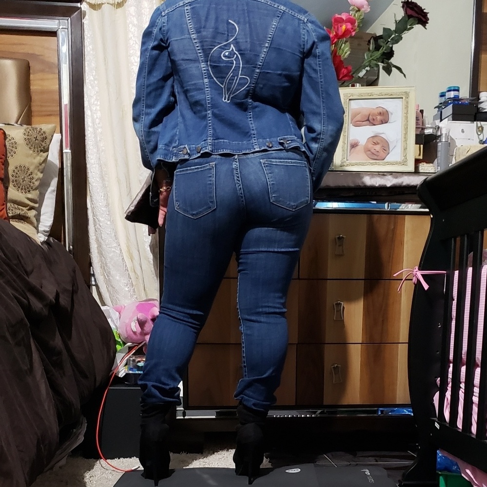 KUT  FROM THE KLOTH  JEANS SIDE 6 DISTRESSED